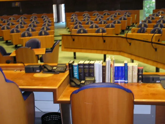 De plenaire zaal van de Tweede Kamer