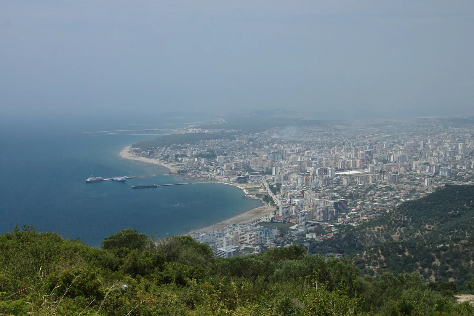 De Albanese kuststad Vlora