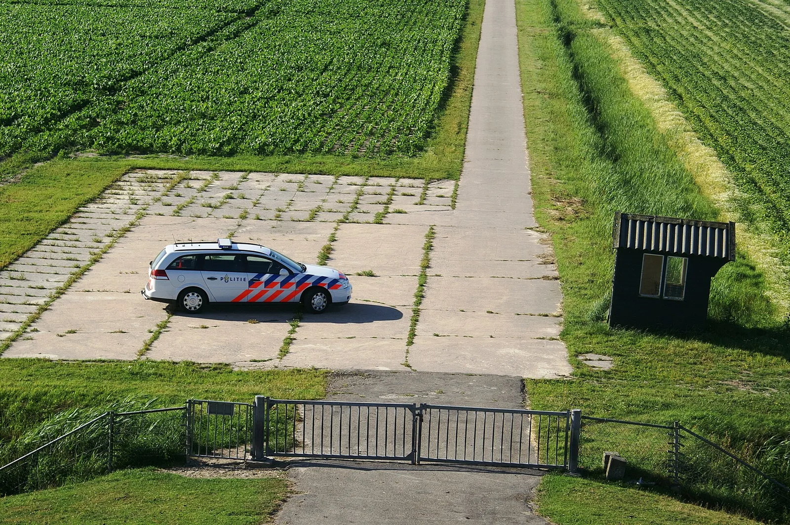 Een Nederlandse politieauto (archiefbeeld, ter illustratie)