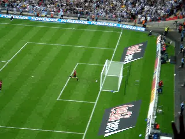 Een voetbalwedstrijd (ter illustratie)