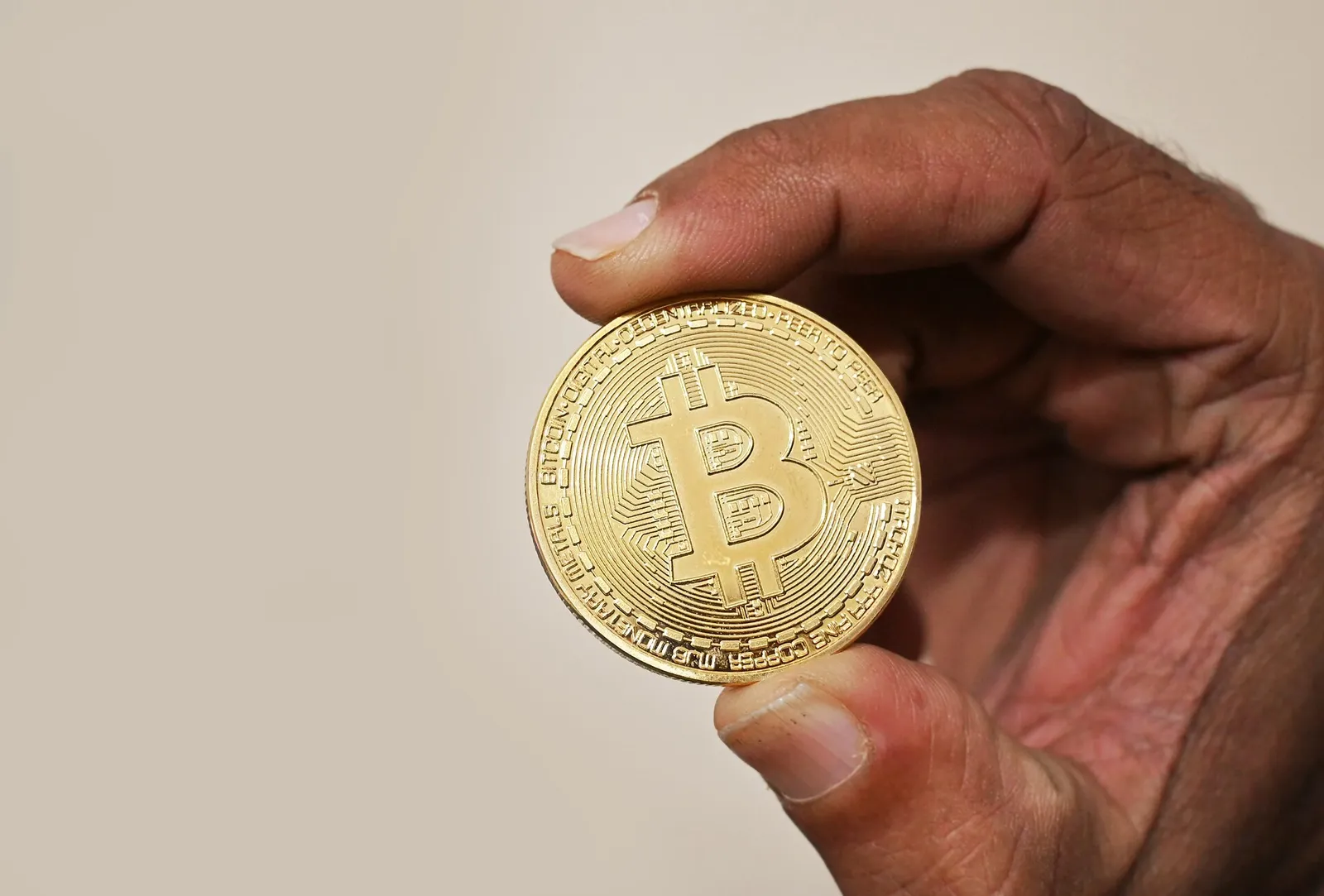 Een bitcoin-munt als symbool voor cryptovaluta (archiefbeeld, ter illustratie)