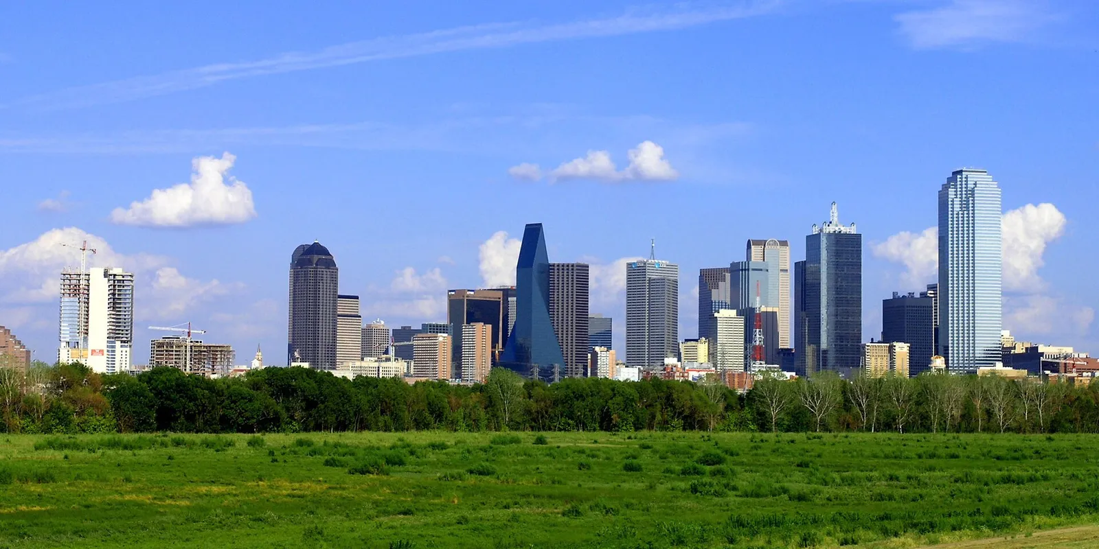 De skyline van Dallas, Texas, waar voetbalclub Dutch FC actief is