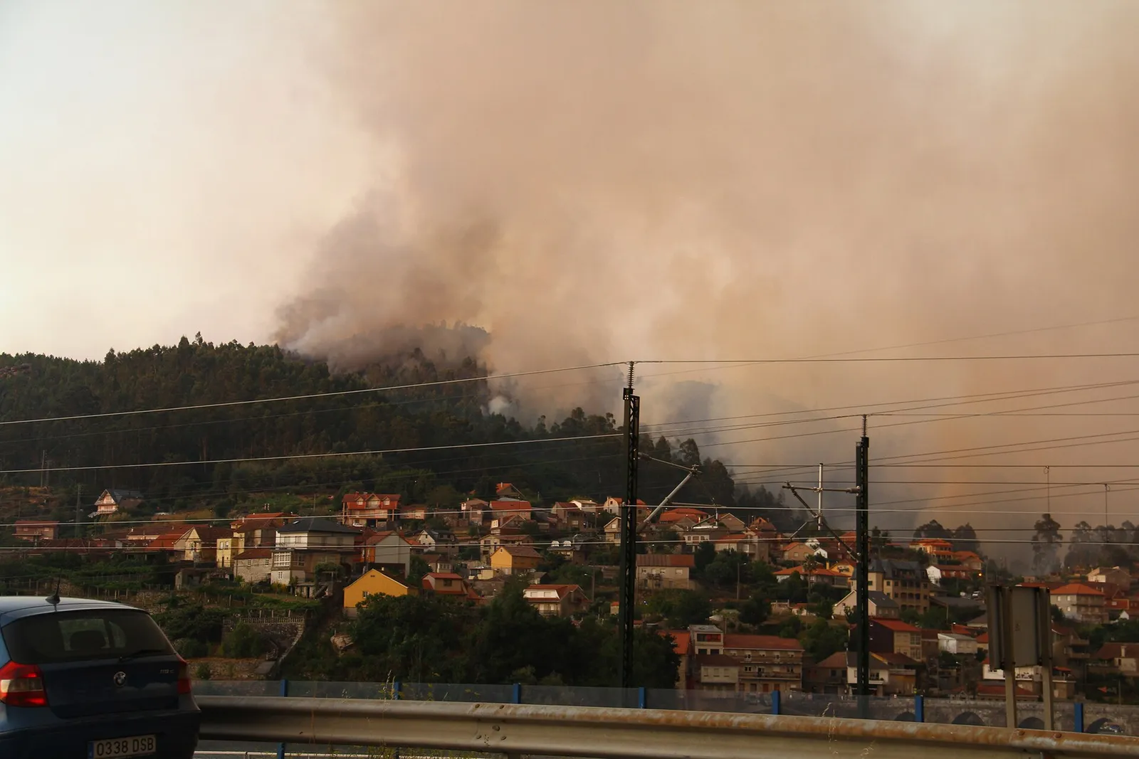 Een bosbrand in Spanje; extreme hitte vergroot het risico op natuurbranden (ter illustratie)