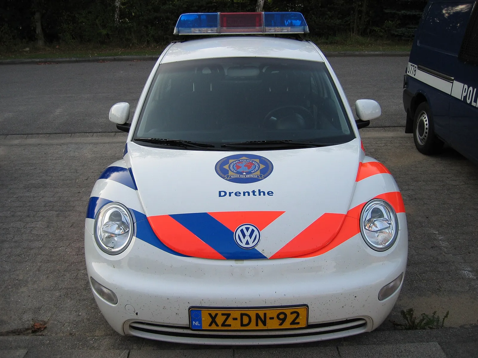 Een Nederlandse politieauto (archiefbeeld)