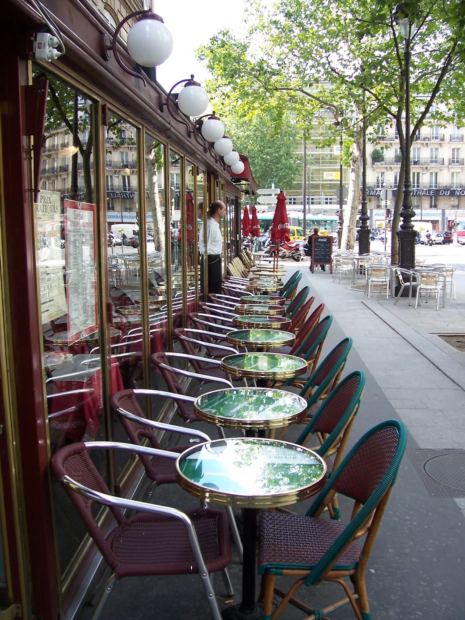 Een caféterras (archiefbeeld, ter illustratie)