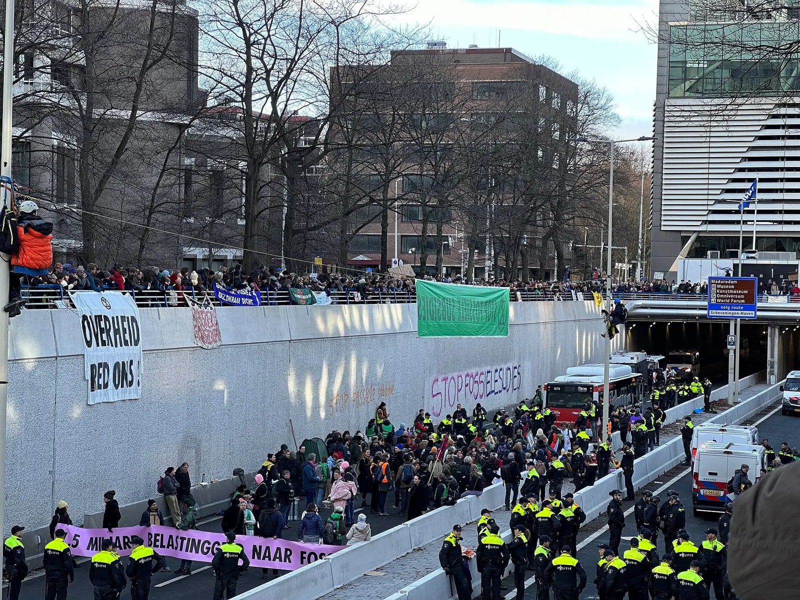 Een eerdere A12-blokkade van Extinction Rebellion (archiefbeeld)