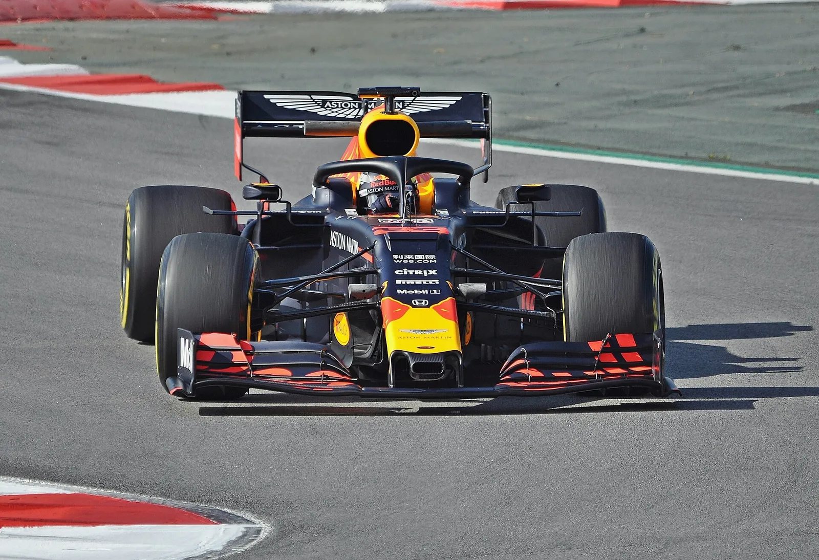 Max Verstappen in zijn Red Bull