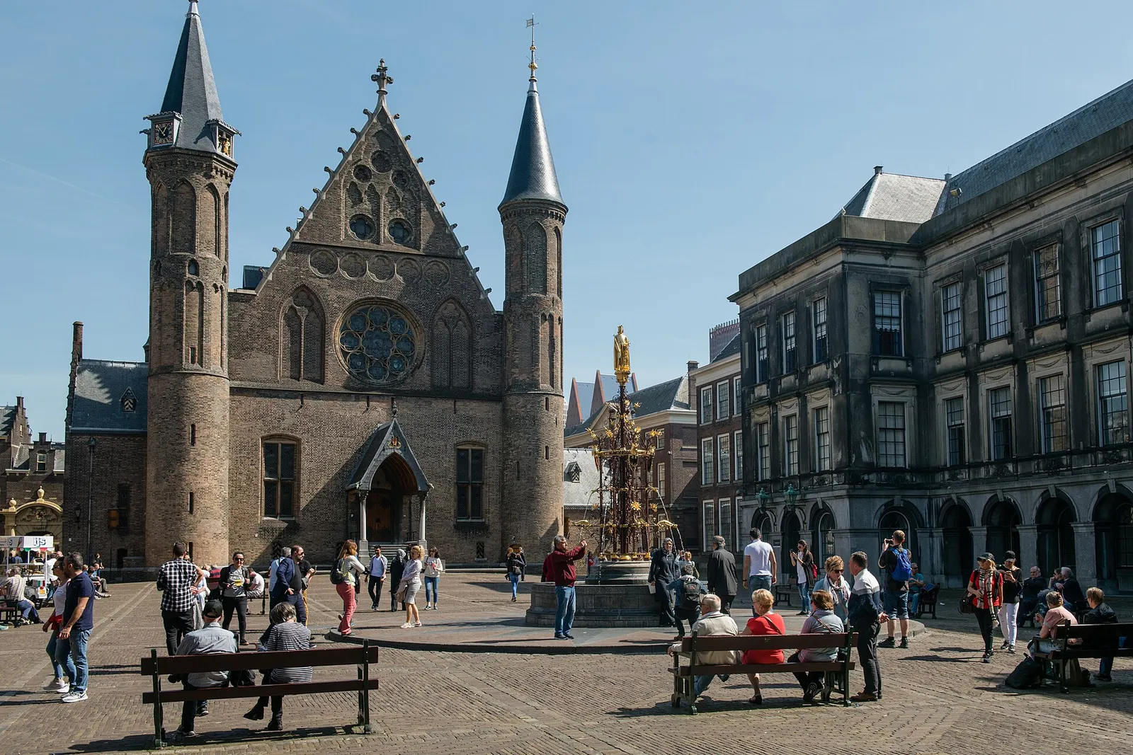 Het Binnenhof in Den Haag (archiefbeeld)