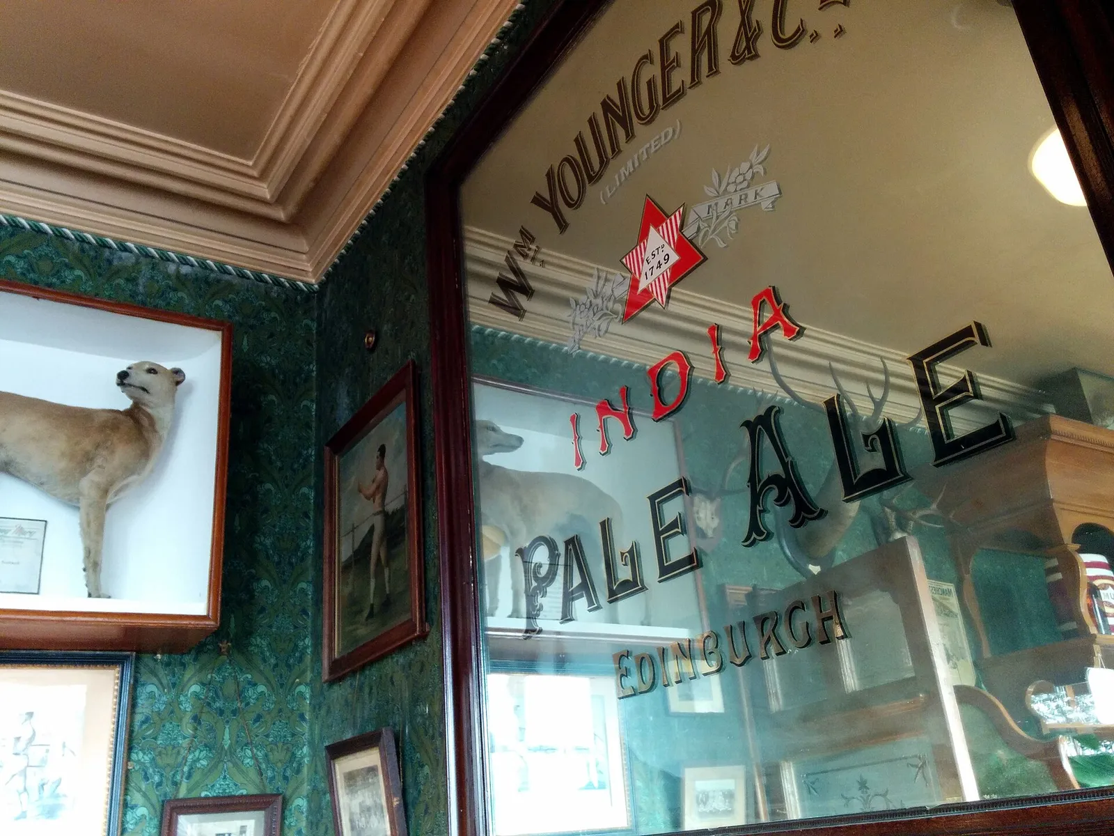 Het interieur van een café (archiefbeeld, ter illustratie)