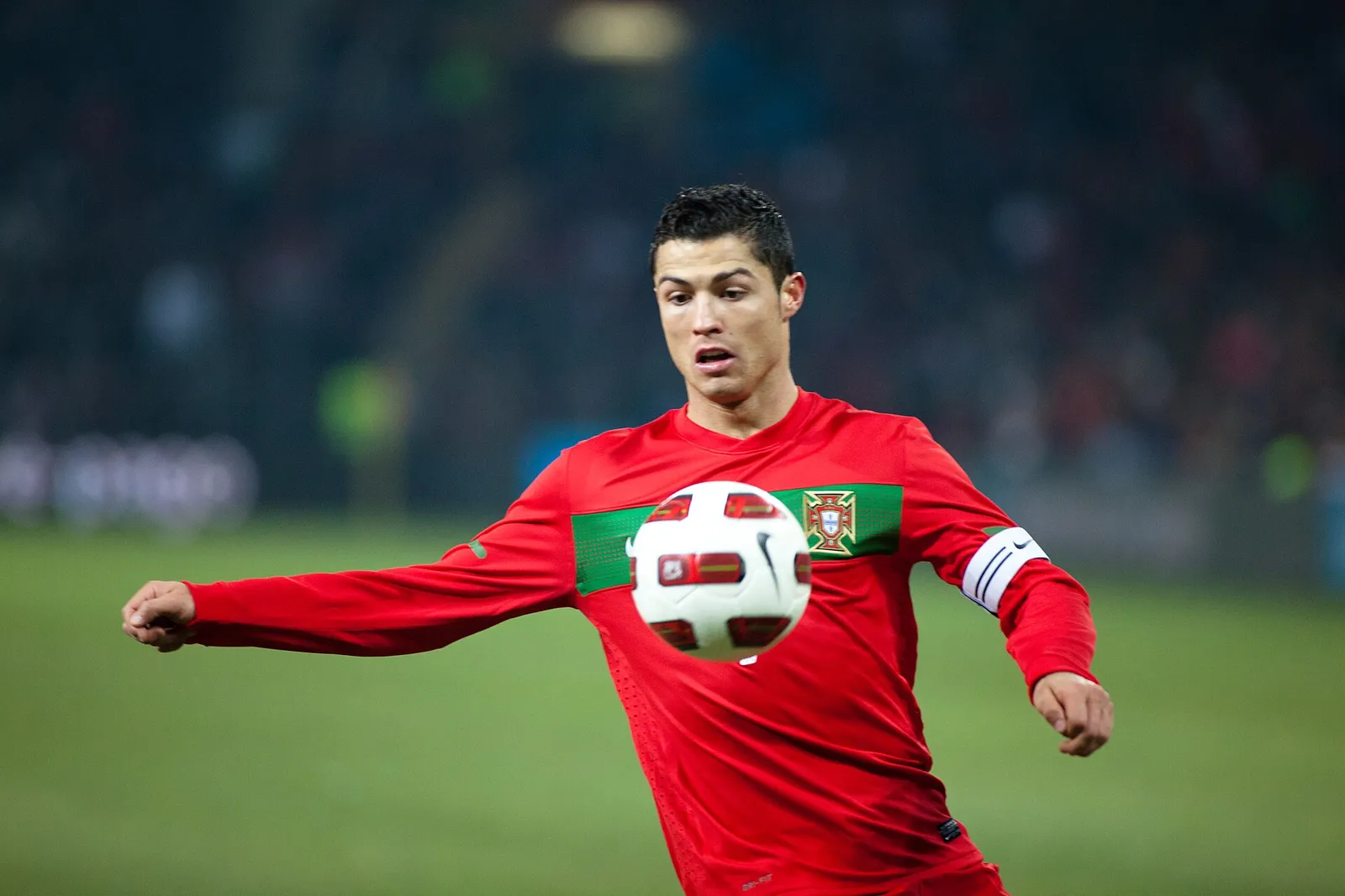 Cristiano Ronaldo in het shirt van Portugal (archiefbeeld)