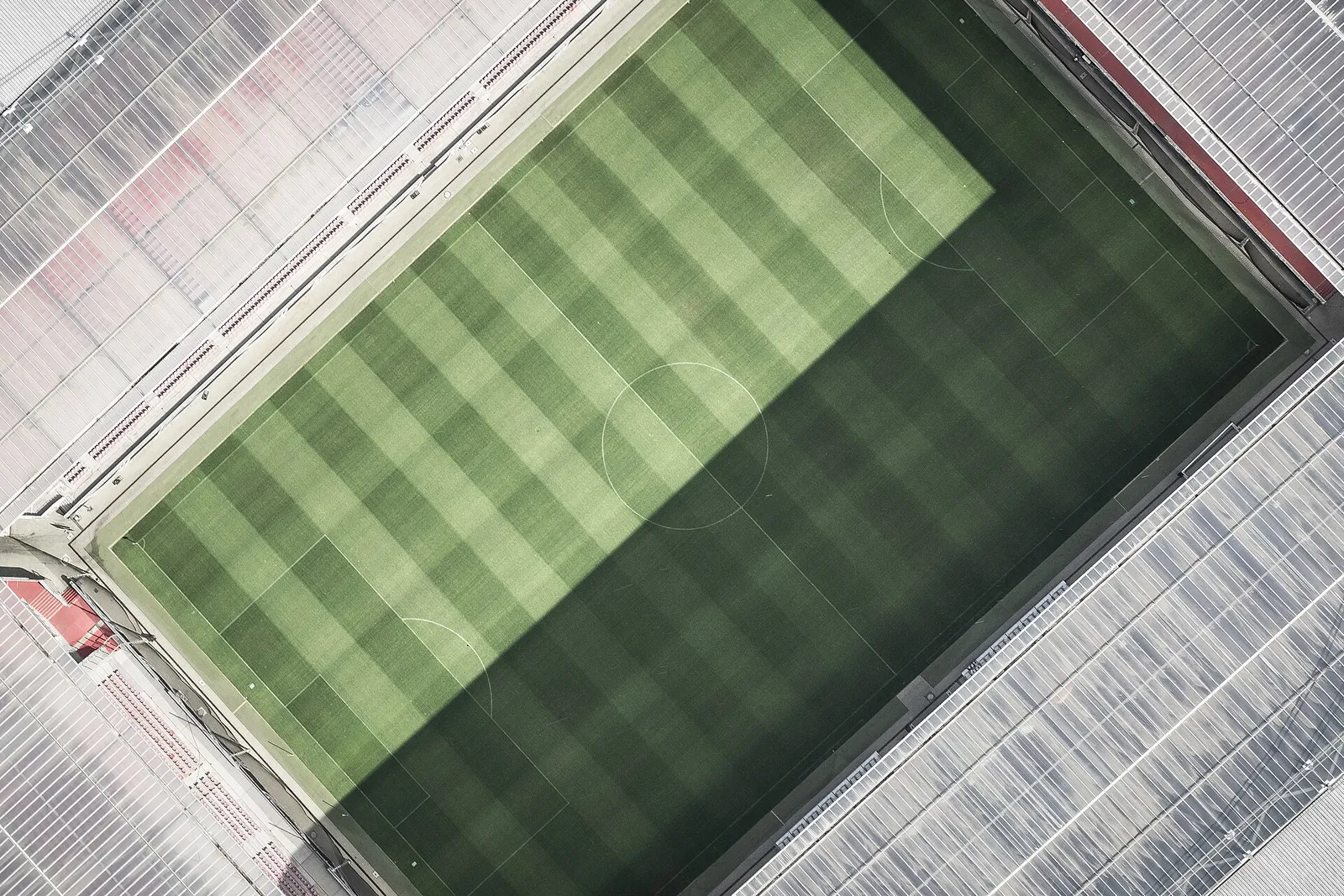 Een voetbalstadion van bovenaf (archiefbeeld, ter illustratie)