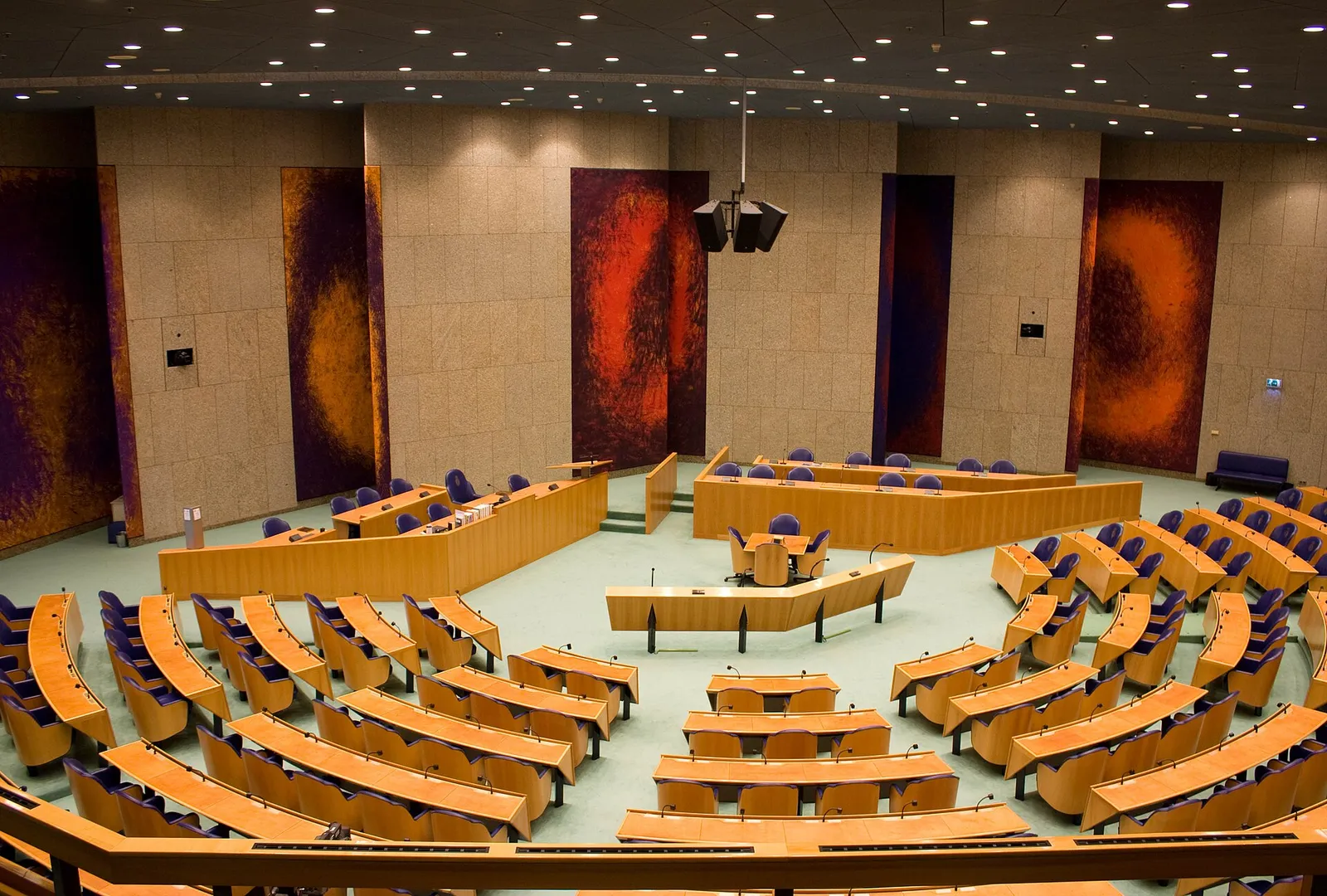 De plenaire zaal van de Tweede Kamer