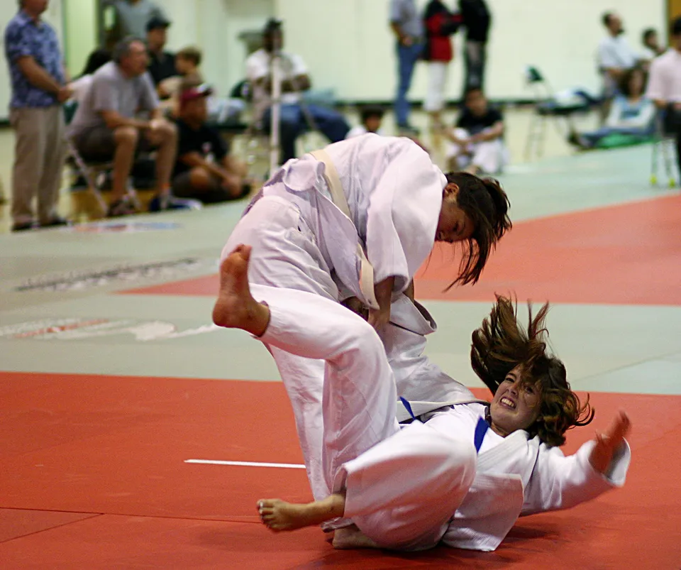 Twee judoka's tijdens een worp (archiefbeeld, ter illustratie)