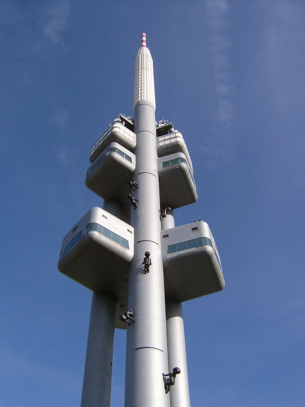 De televisietoren van Žižkov in Praag