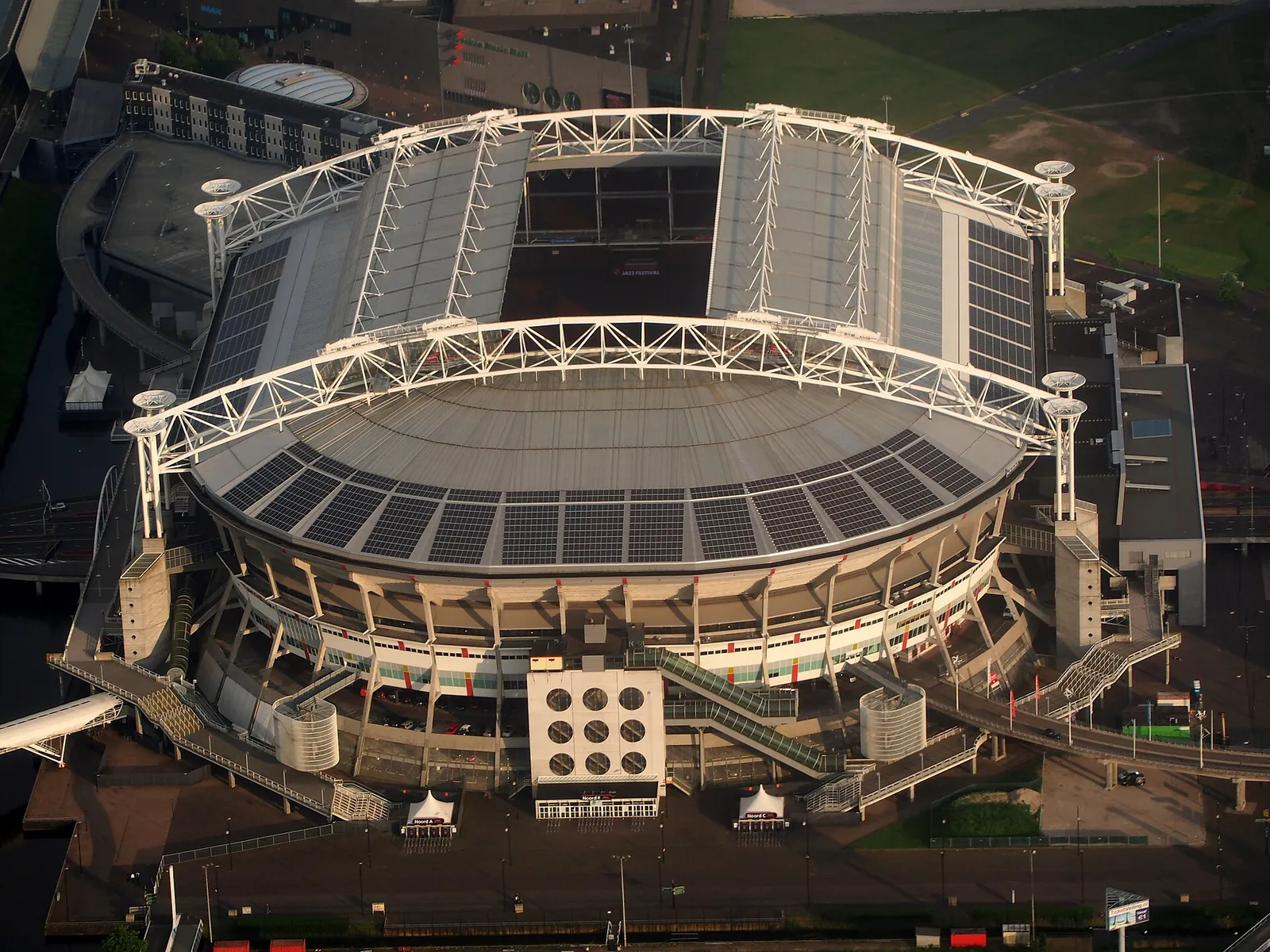 De Johan Cruijff Arena, het stadion van Ajax (archiefbeeld)
