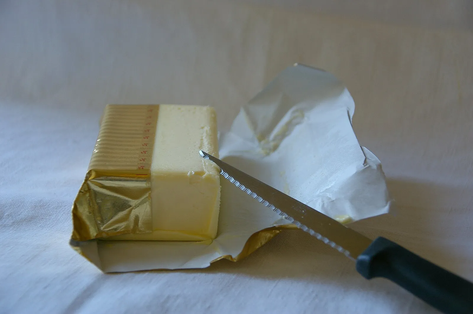 Boter en margarine (ter illustratie)
