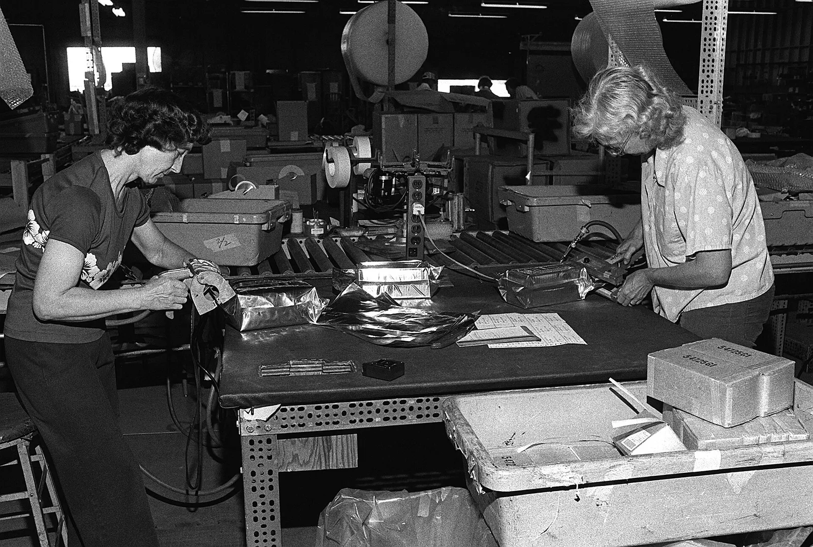 Medewerkers aan het werk in een magazijn (archiefbeeld, ter illustratie)