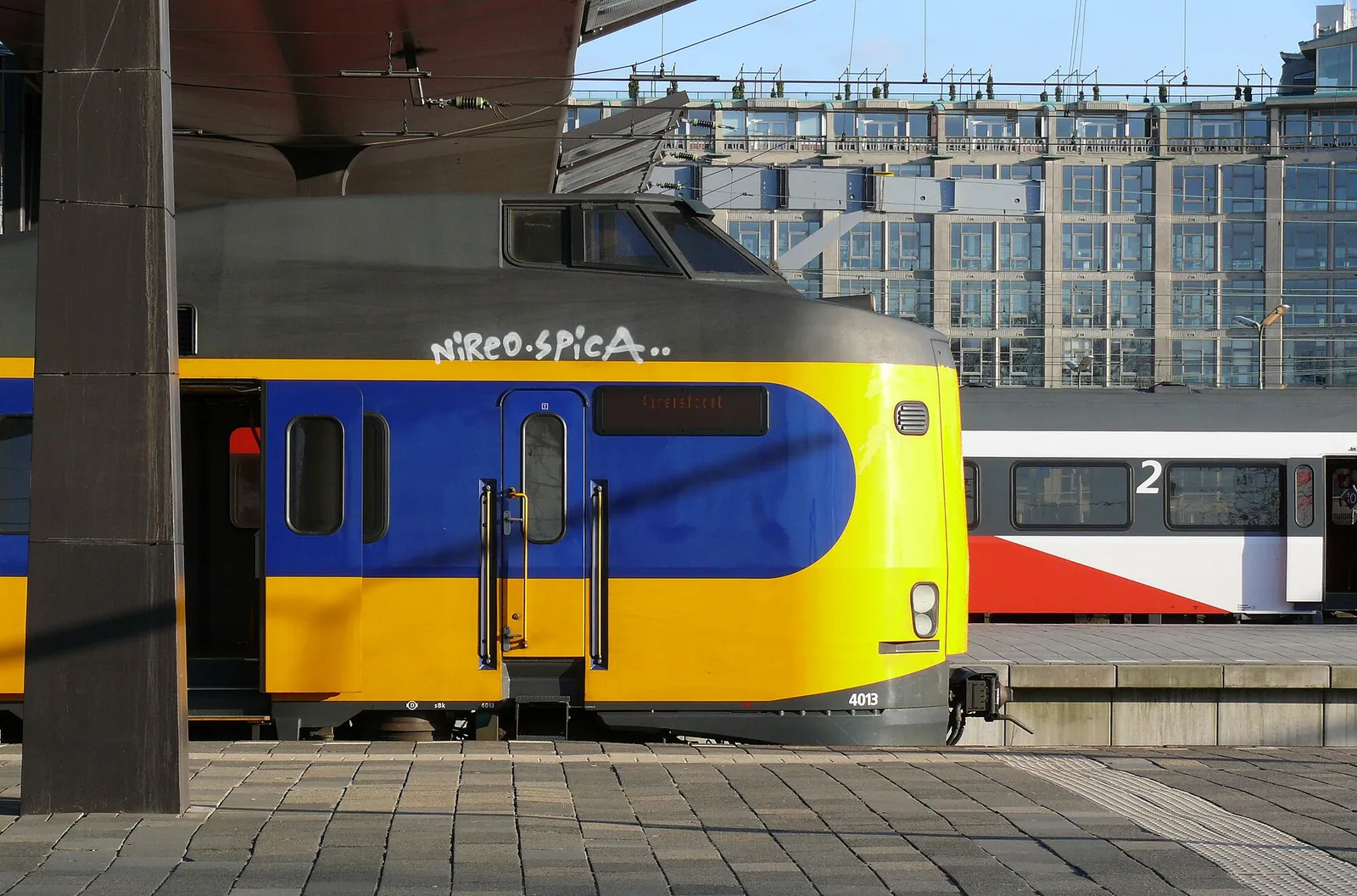 Een intercitytrein van de NS