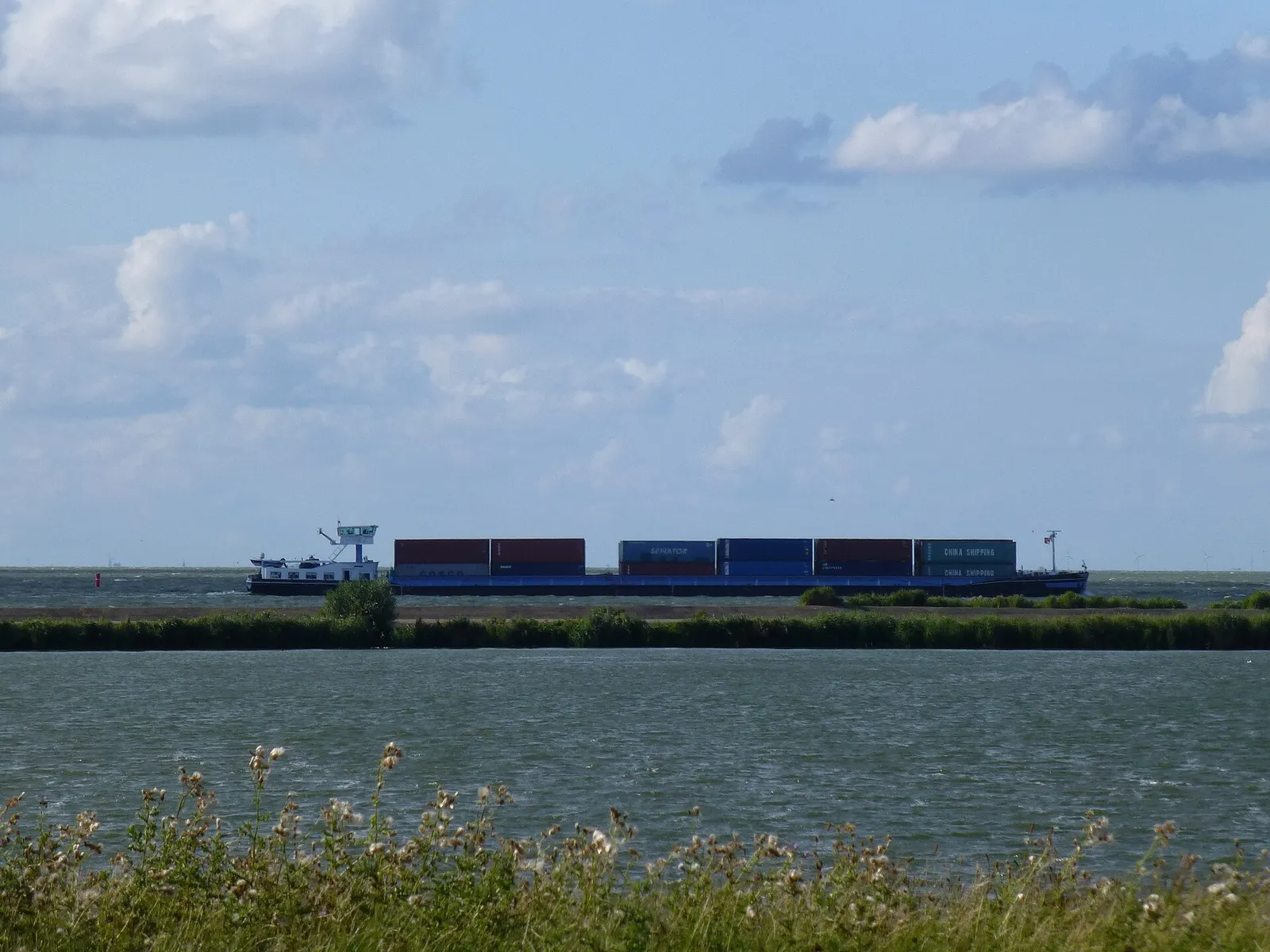 De haven van Lelystad (archiefbeeld)