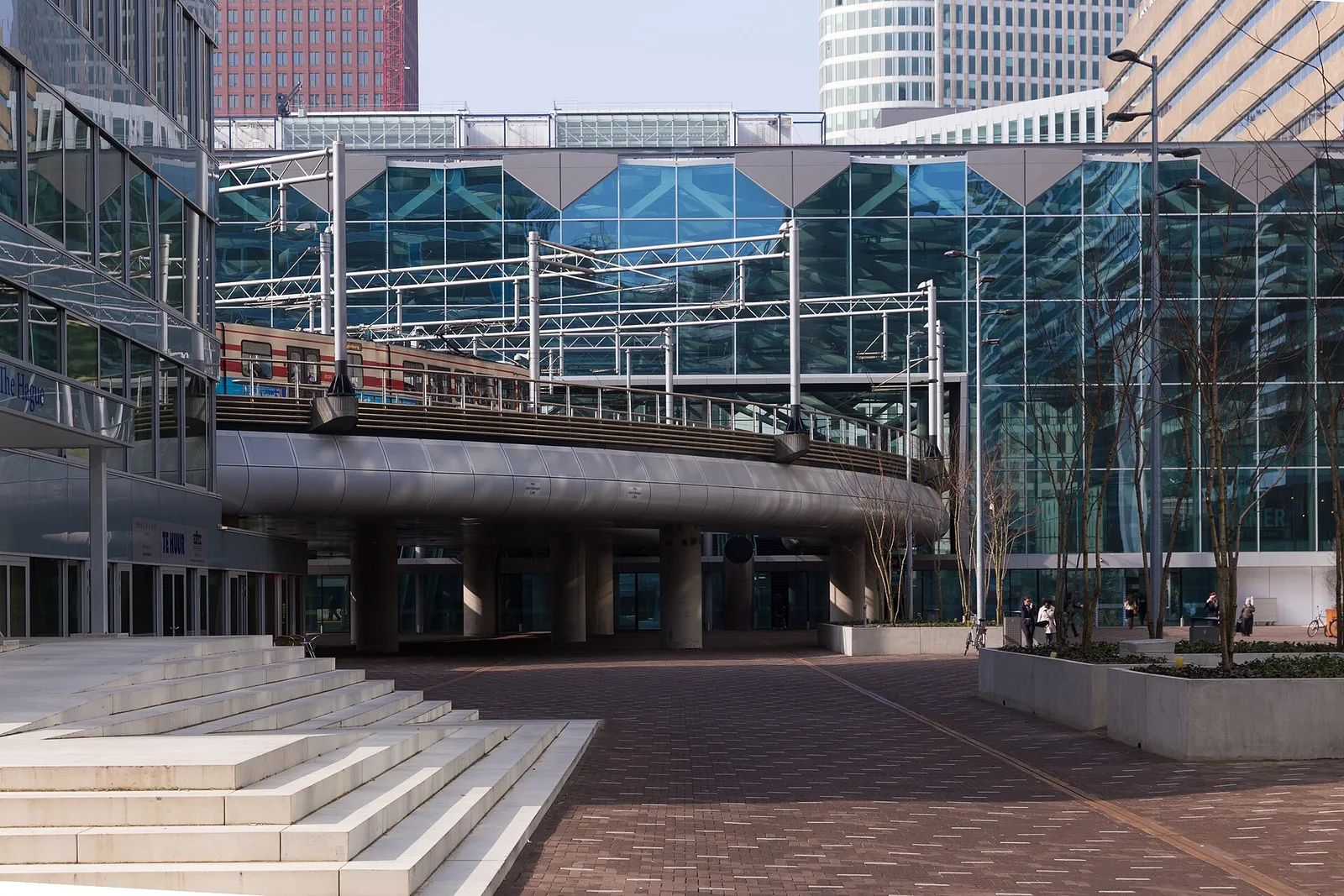 Openbaar vervoer bij station Den Haag Centraal (ter illustratie)