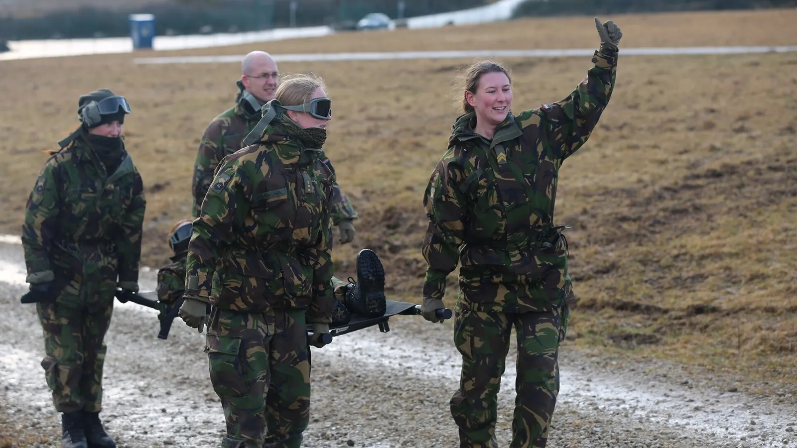 Nederlandse militairen tijdens een oefening (ter illustratie)
