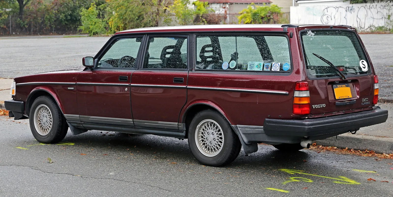 Een Volvo 240 stationwagen (archiefbeeld)