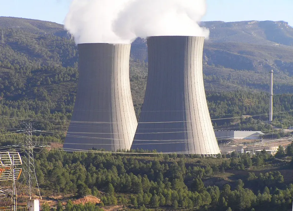 Koeltorens van een kerncentrale (archiefbeeld, ter illustratie)